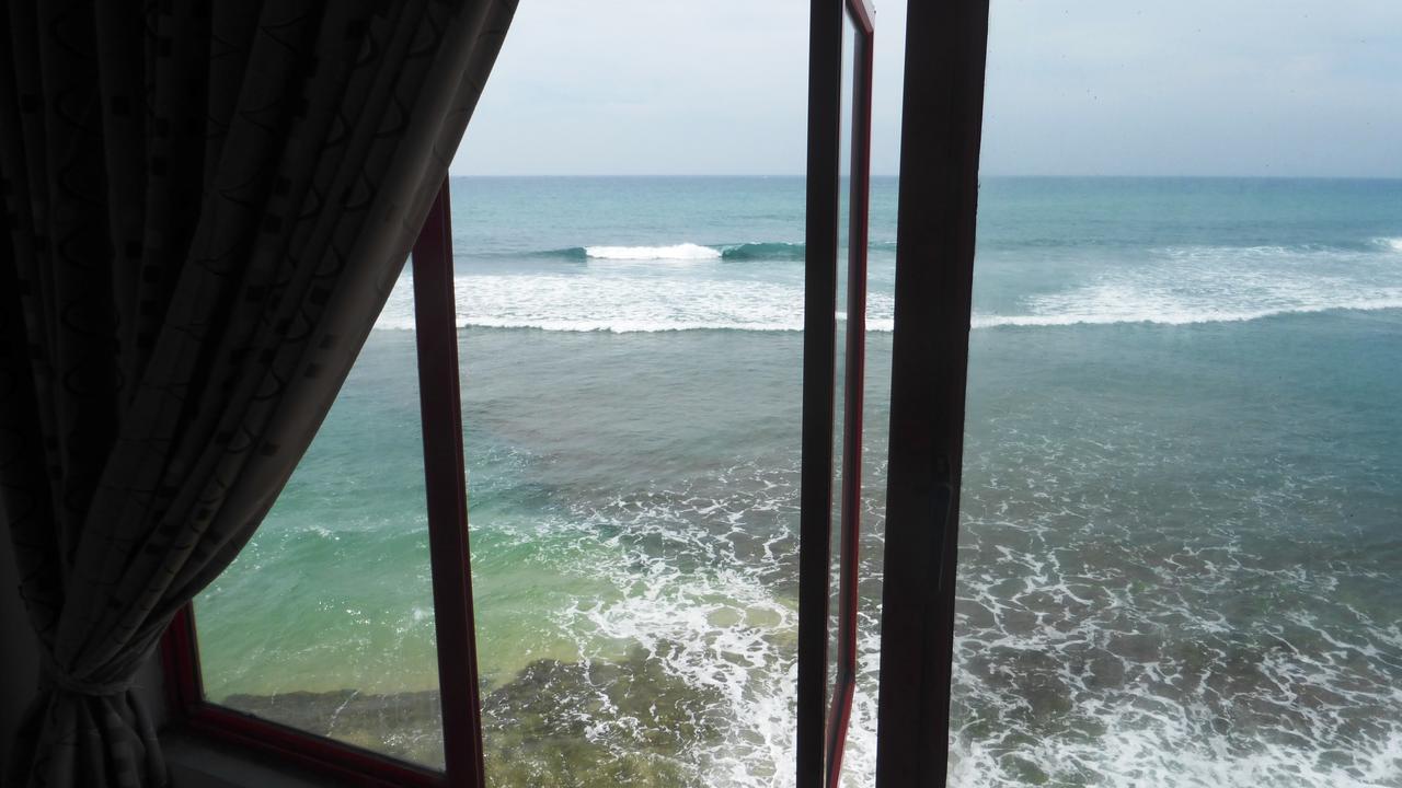 Ocean Reef Hotel Hikkaduwa Exterior foto